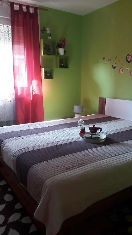 Apartment Apartman Hana Pula